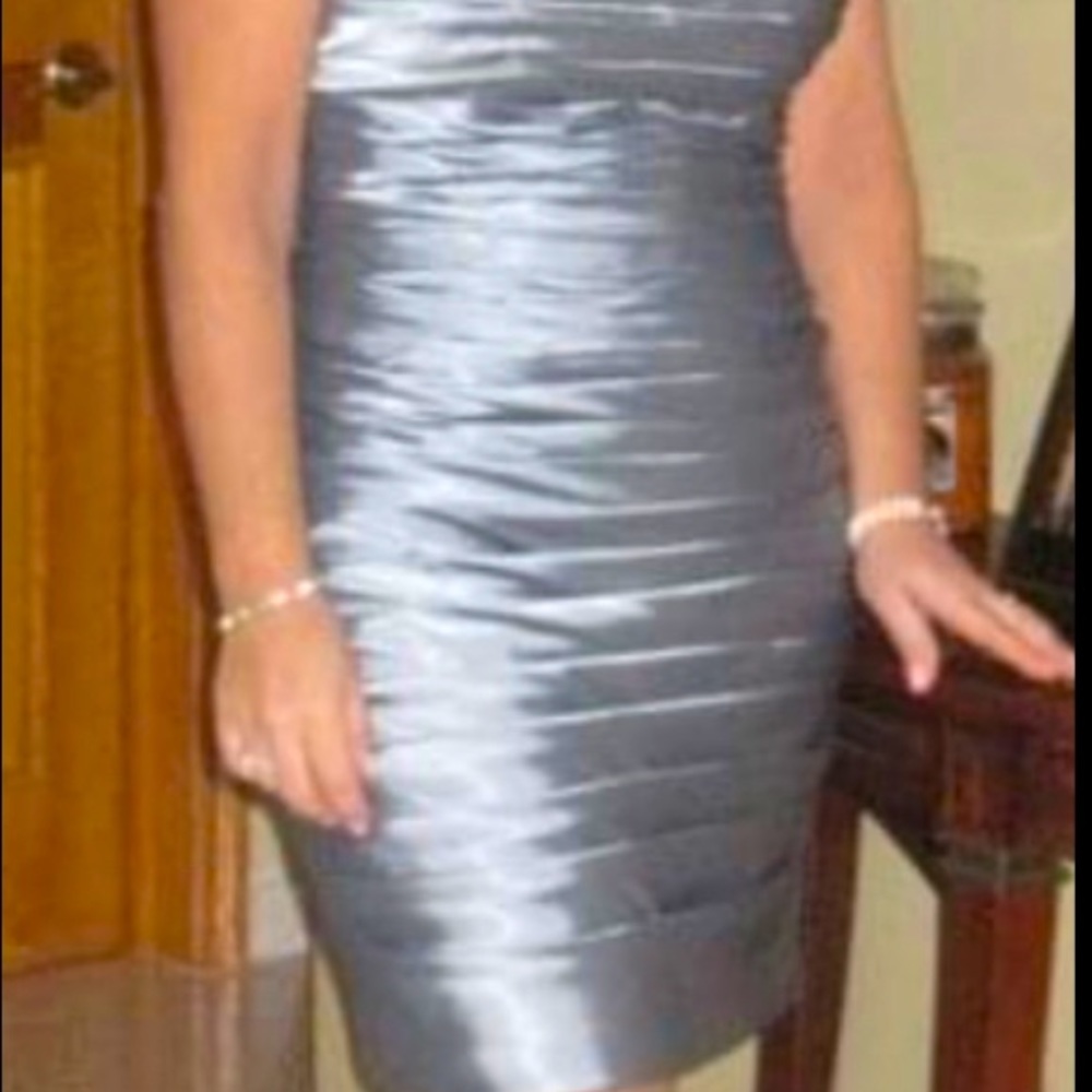 8P Adrianna Papel ruched ice blue dress.